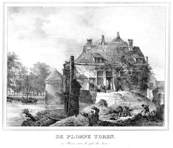 36715 Gezicht vanaf de gedeeltelijk afgegraven stadswal te Utrecht op de zijgevel van een van de huizen aan de ...